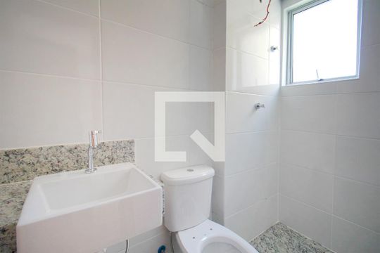 Banheiro da Suíte 2 de apartamento à venda com 2 quartos, 46m² em Centro, Belo Horizonte