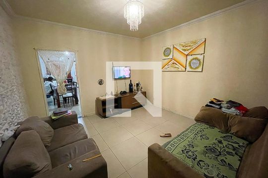 Casa à venda com 3 quartos, 200m² em Santa Maria, Belo Horizonte