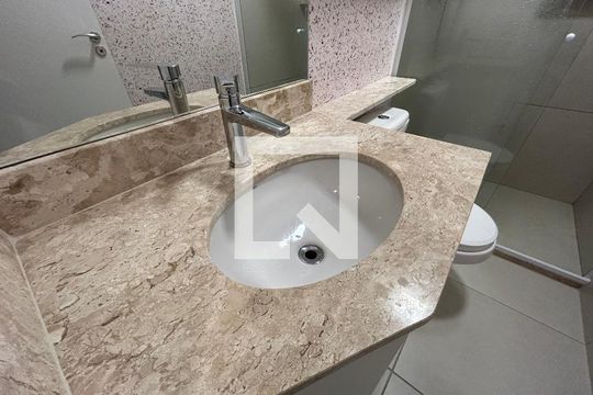 Banheiro da Suíte de apartamento à venda com 2 quartos, 67m² em Barra Funda, São Paulo