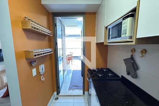 Cozinha de apartamento à venda com 2 quartos, 67m² em Barra Funda, São Paulo