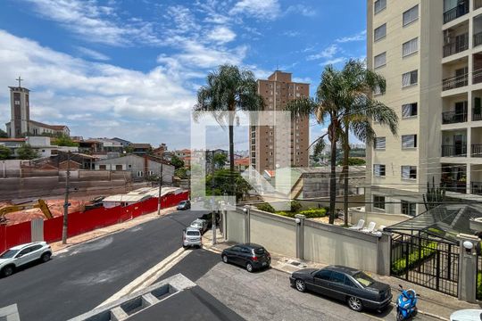 Vista de casa à venda com 3 quartos, 226m² em Vila Pereira Barreto, São Paulo