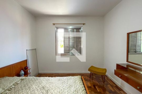 Quarto 1 de casa à venda com 3 quartos, 226m² em Vila Pereira Barreto, São Paulo