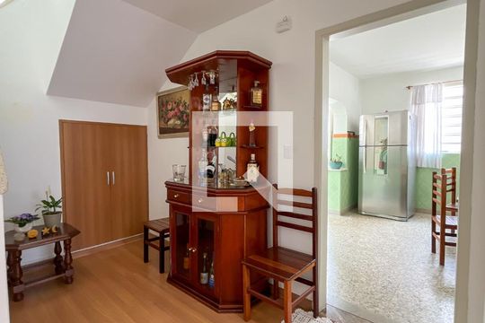 Hall de casa à venda com 3 quartos, 226m² em Vila Pereira Barreto, São Paulo