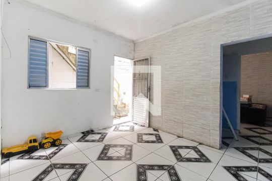Sala de casa à venda com 7 quartos, 100m² em Conjunto Habitacional Aguia de Haia, São Paulo