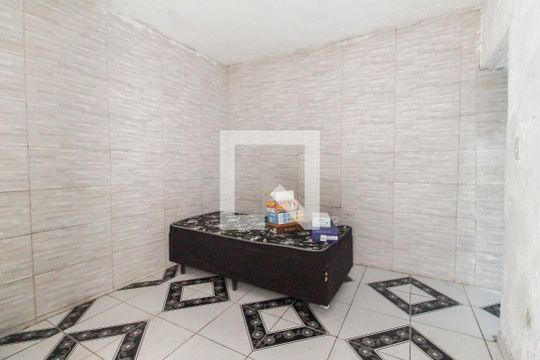 Suíte de casa à venda com 7 quartos, 100m² em Conjunto Habitacional Aguia de Haia, São Paulo