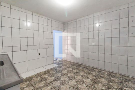 Cozinha de casa à venda com 7 quartos, 100m² em Conjunto Habitacional Aguia de Haia, São Paulo