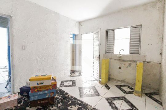 Suíte de casa à venda com 7 quartos, 100m² em Conjunto Habitacional Aguia de Haia, São Paulo