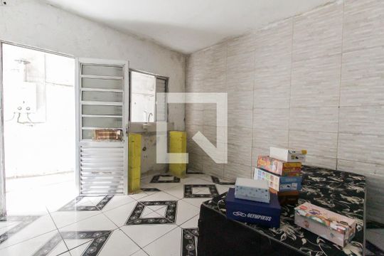 Suíte de casa à venda com 7 quartos, 100m² em Conjunto Habitacional Aguia de Haia, São Paulo