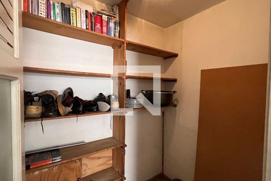 Quarto de Serviço de apartamento à venda com 2 quartos, 95m² em Vila Mariana, São Paulo