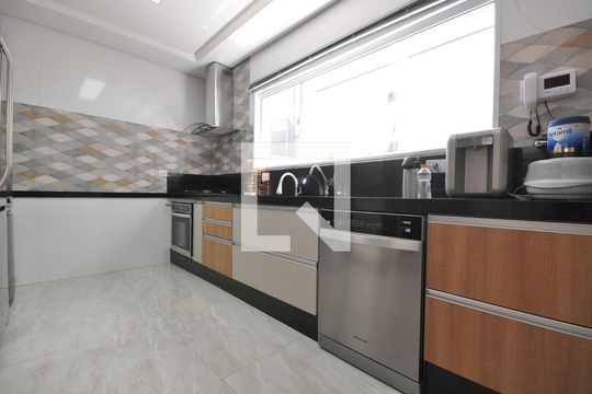 Cozinha de casa à venda com 4 quartos, 240m² em Jardim Guapira, São Paulo