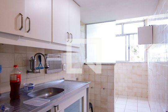 Cozinha de apartamento à venda com 2 quartos, 67m² em Santa Rosa, Niterói