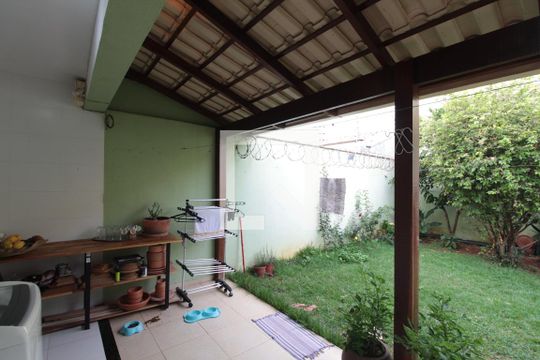 Area de Serviço de casa à venda com 3 quartos, 280m² em Copacabana, Belo Horizonte