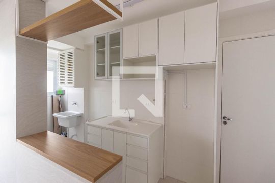 Cozinha de apartamento para alugar com 2 quartos, 44m² em Tucuruvi, São Paulo
