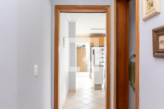 Sala de Estar de casa para alugar com 3 quartos, 240m² em Vila Nova Cachoeirinha, São Paulo