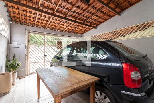 Garagem de casa para alugar com 3 quartos, 240m² em Vila Nova Cachoeirinha, São Paulo