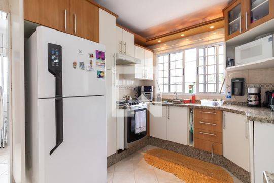 Cozinha de casa para alugar com 3 quartos, 240m² em Vila Nova Cachoeirinha, São Paulo