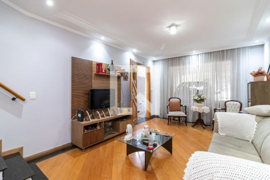 Sala de Estar de casa para alugar com 3 quartos, 240m² em Vila Nova Cachoeirinha, São Paulo