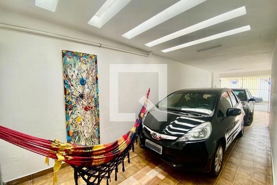 Garagem de casa à venda com 3 quartos, 200m² em Mooca, São Paulo