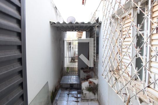 Quintal de casa à venda com 5 quartos, 300m² em Setor Sul, Goiânia