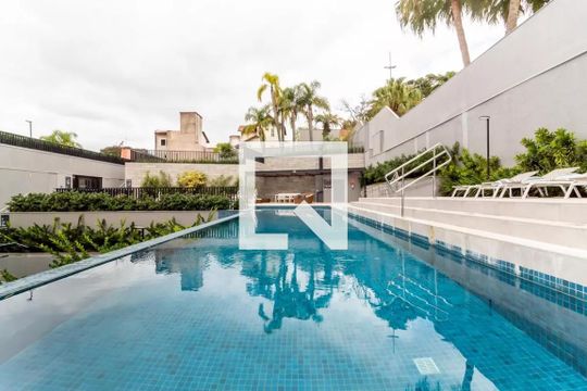 Área comum - Piscina de kitnet/studio para alugar com 1 quarto, 42m² em Boa Vista, Porto Alegre