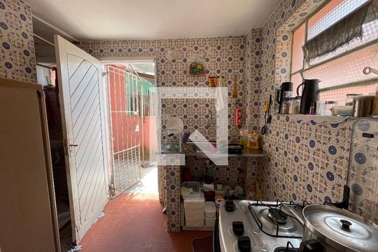 Cozinha de casa para alugar com 1 quarto, 50m² em Jaguaré, São Paulo
