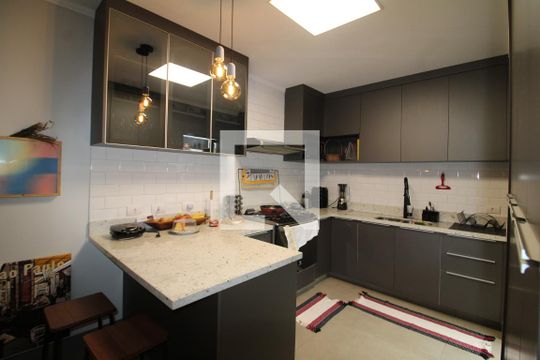 Cozinha de apartamento à venda com 3 quartos, 174m² em Vila Pauliceia, São Paulo