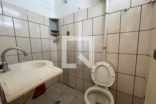 Banheiro da Suíte de casa para alugar com 1 quarto, 55m² em Jaguaré, São Paulo