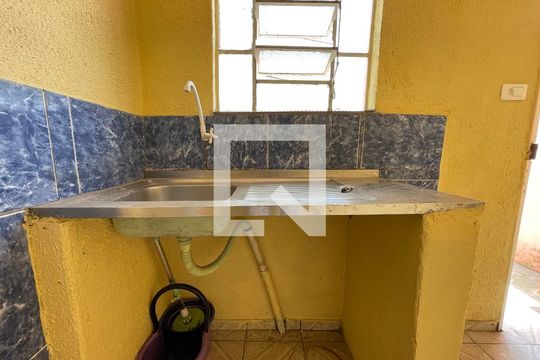 Cozinha de casa para alugar com 1 quarto, 55m² em Jaguaré, São Paulo