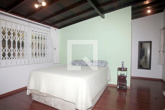Quarto 1 Suíte de casa à venda com 5 quartos, 420m² em Petrópolis, Porto Alegre
