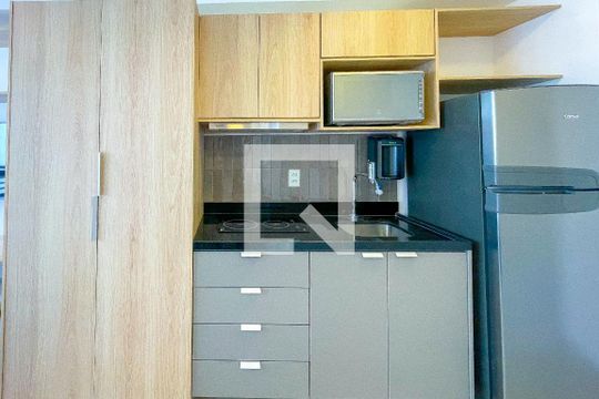 Studio de kitnet/studio para alugar com 1 quarto, 21m² em Jardim Paulista, São Paulo
