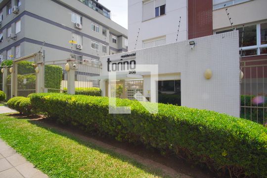 Fachada de apartamento à venda com 2 quartos, 149m² em Petrópolis, Porto Alegre