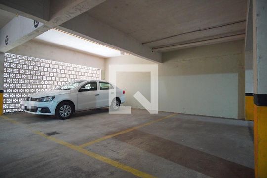 Garagem - Três Vagas de apartamento à venda com 2 quartos, 149m² em Petrópolis, Porto Alegre