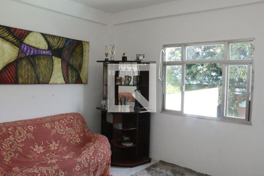 Casa para alugar com 4 quartos, 600m² em Posse, Nova Iguaçu