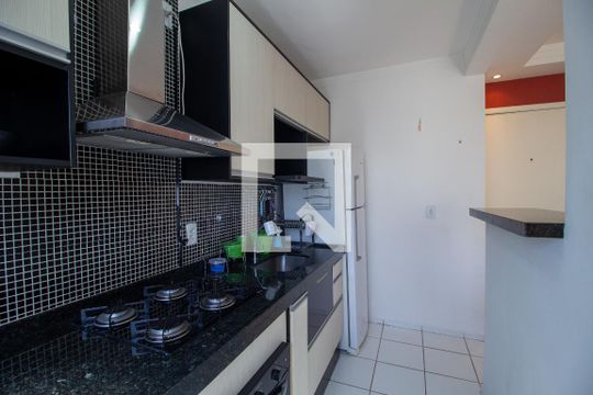 Cozinha de apartamento para alugar com 2 quartos, 47m² em Vossoroca, Votorantim