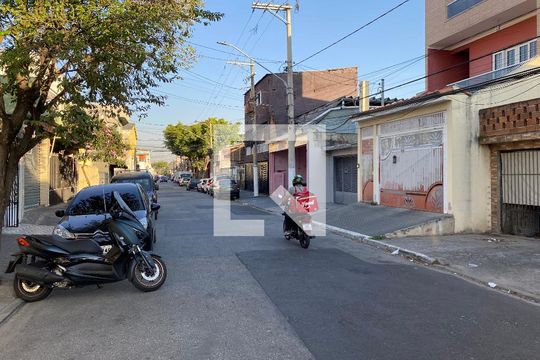 Vista da Rua de casa à venda com 5 quartos, 240m² em Parque Edu Chaves, São Paulo