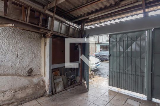 Garagem de casa para alugar com 3 quartos, 80m² em Vila Princesa Isabel, São Paulo