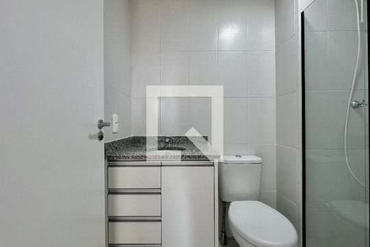 Banheiro Suíte de apartamento para alugar com 1 quarto, 27m² em Campo Belo, São Paulo