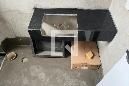 Banheiro do Quarto 1 de apartamento à venda com 3 quartos, 187m² em Vila Romana, São Paulo