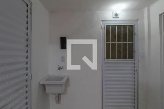 Área de Serviço de casa para alugar com 1 quarto, 45m² em Jardim Guairaca, São Paulo