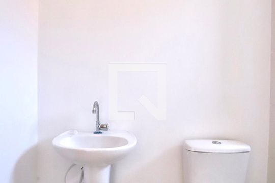 Banheiro de apartamento à venda com 1 quarto, 23m² em Quarta Parada, São Paulo