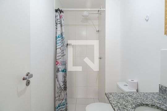 Banheiro de kitnet/studio à venda com 1 quarto, 24m² em Consolação, São Paulo