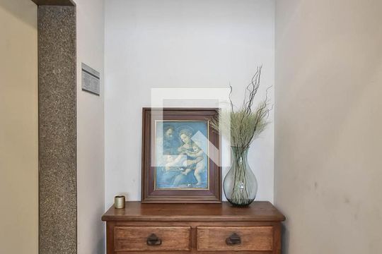 Hall Privativo de apartamento à venda com 4 quartos, 248m² em Vila Suzana, São Paulo