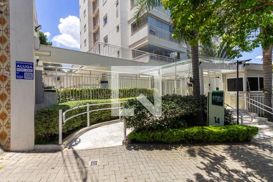 Fachada + Plaquinha de apartamento para alugar com 2 quartos, 90m² em Tatuapé, São Paulo