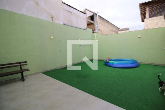 Área comum de casa à venda com 4 quartos, 225m² em Penha, Rio de Janeiro