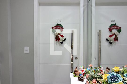 Hall de entrada de apartamento à venda com 3 quartos, 96m² em Baeta Neves, São Bernardo do Campo