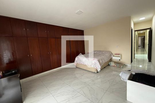 Quarto de casa para alugar com 3 quartos, 300m² em Parque Suzano, Suzano
