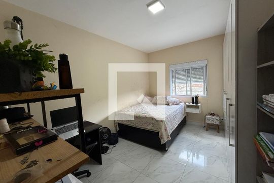 Quarto 3 de casa para alugar com 3 quartos, 300m² em Parque Suzano, Suzano