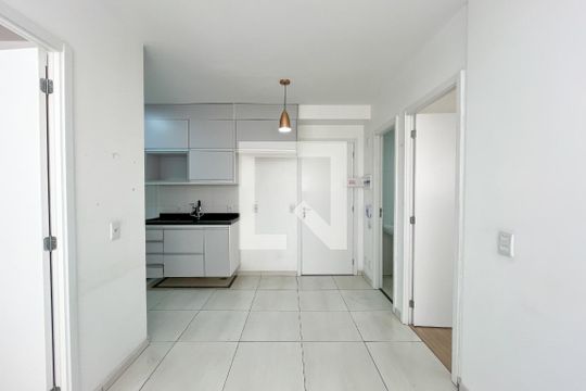 Sala de apartamento à venda com 2 quartos, 34m² em Vila Palmeiras, São Paulo