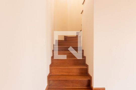 Escada de apartamento à venda com 5 quartos, 466m² em Vila Andrade, São Paulo