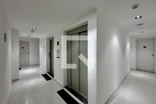 Hall Apartamento de kitnet/studio para alugar com 1 quarto, 20m² em Jardim Aeroporto, São Paulo